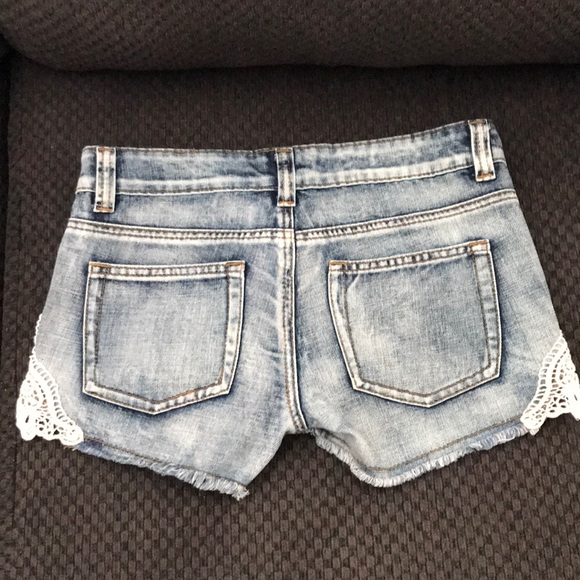 Lost Brand Jean Short Shorts - Picture 3 of 3